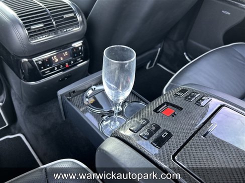 Used 2006 Maybach 57 S image 25