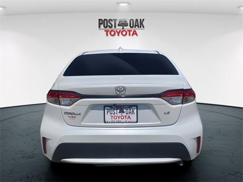 Used 2022 Toyota Corolla LE w/ Carpet Mat Package (TMS) image 6