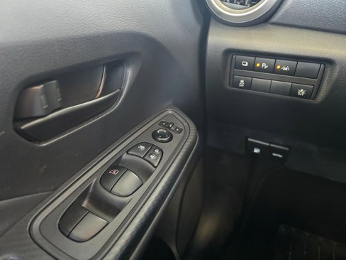 Used 2023 Nissan Versa S image 12