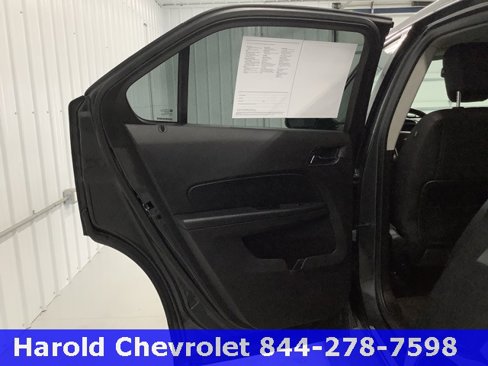 Used 2017 Chevrolet Equinox LT w/ Convenience Package image 12
