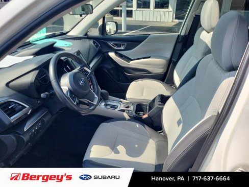 Certified 2022 Subaru Forester Premium image 9