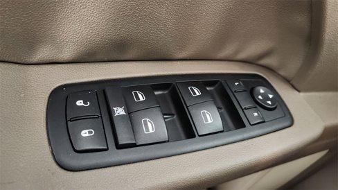 Used 2009 Dodge Journey SXT w/ Flexible Seating Group image 21