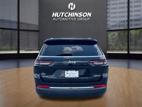 Used 2024 Jeep Grand Cherokee L Limited w/ Luxury Tech Group II image 4