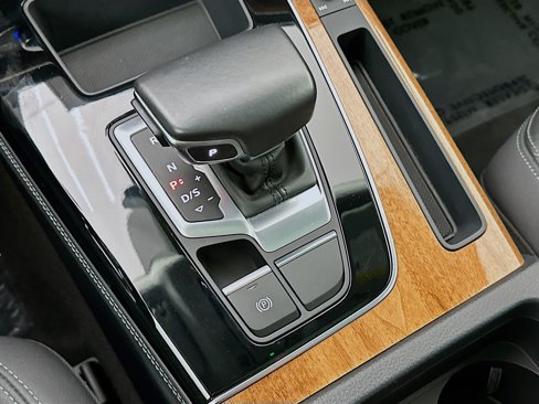 Used 2021 Audi Q5 Premium Plus w/ Premium Plus Package image 17
