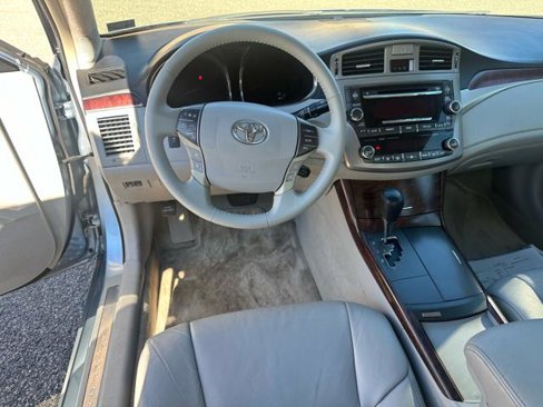 Used 2012 Toyota Avalon image 24