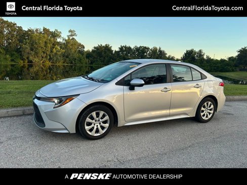 Used 2022 Toyota Corolla LE image 1