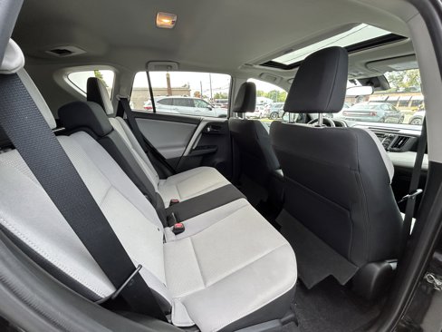 Used 2017 Toyota RAV4 XLE image 6