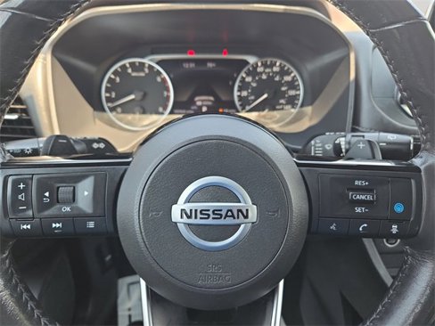 Used 2021 Nissan Rogue SV w/ Premium Package image 14