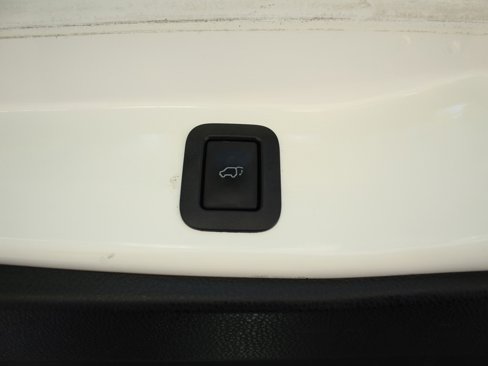 Used 2017 Toyota Highlander Limited image 22