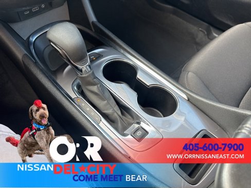 Used 2024 Chevrolet Malibu LT image 24