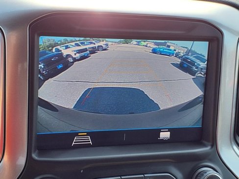 Used 2021 Chevrolet Silverado 1500 LT image 24
