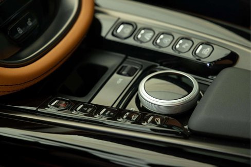 Used 2022 Aston Martin DBX image 20