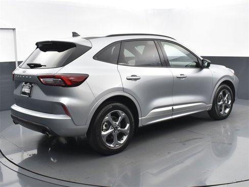 Used 2024 Ford Escape ST-Line image 3