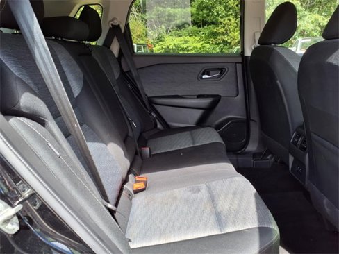 Used 2023 Nissan Rogue SV image 6