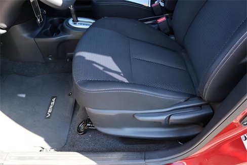 Used 2017 Nissan Versa SV image 13