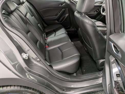 Used 2018 MAZDA MAZDA3 Touring image 26