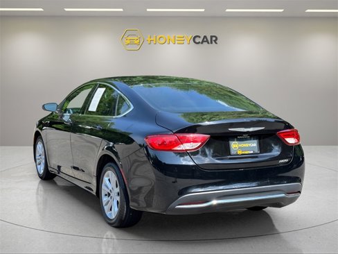 Used 2016 Chrysler 200 Limited image 33