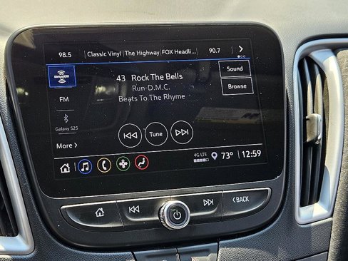 Used 2023 Chevrolet Malibu LT image 22