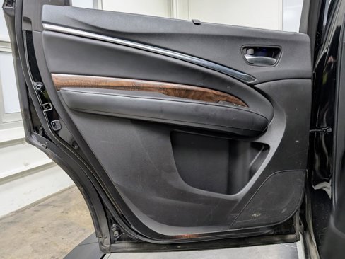 Used 2017 Acura MDX SH-AWD w/ Advance Package image 16