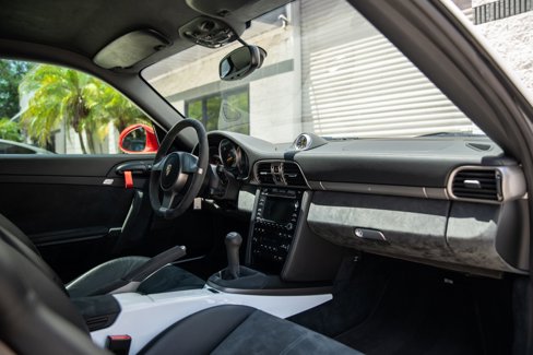 Used 2010 Porsche 911 GT3 image 11