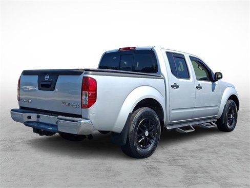 Used 2019 Nissan Frontier SV image 6