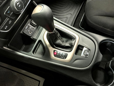Used 2017 Jeep Cherokee Latitude image 15