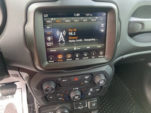 Certified 2023 Jeep Renegade Limited image 16