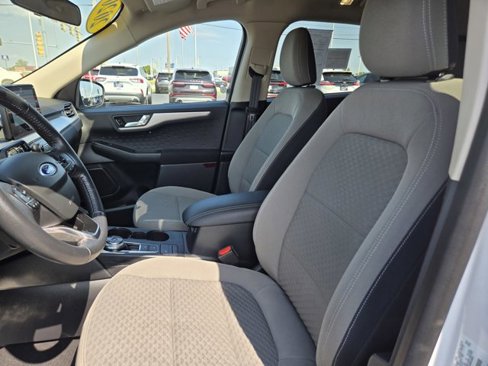 Used 2020 Ford Escape SE Sport image 23