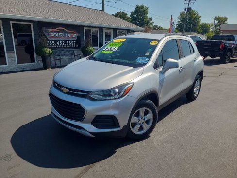Used 2018 Chevrolet Trax LT w/ LT Convenience Package image 1