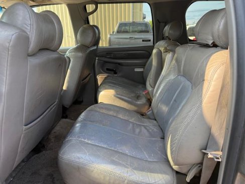 Used 2001 GMC Yukon XL Denali image 15