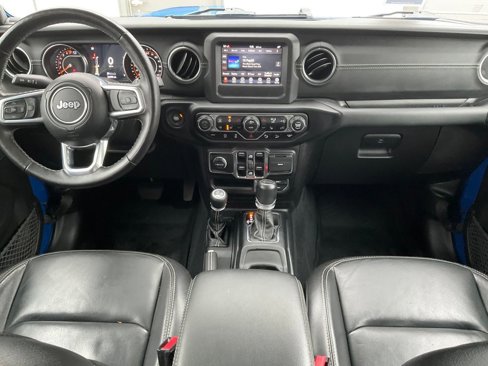 Used 2021 Jeep Wrangler Unlimited Sahara w/ Dual Top Group image 3