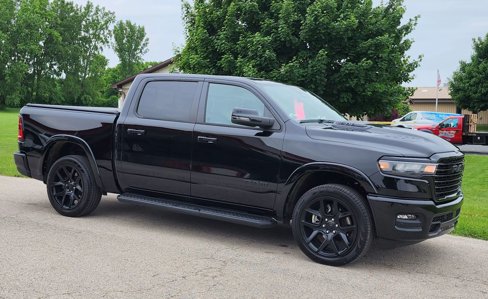 Used 2025 RAM 1500 Laramie w/ Night Edition image 8