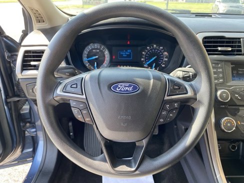Used 2018 Ford Fusion S image 26