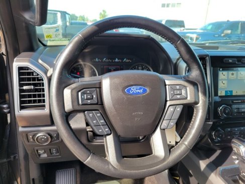 Used 2018 Ford F150 XLT w/ Equipment Group 302A Luxury image 9