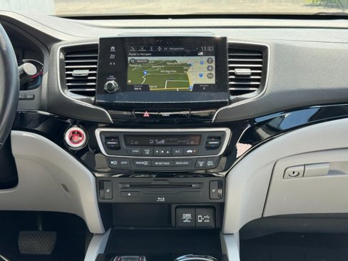 Used 2019 Honda Pilot Touring image 14