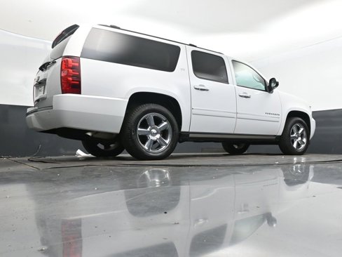 Used 2013 Chevrolet Suburban LTZ image 40