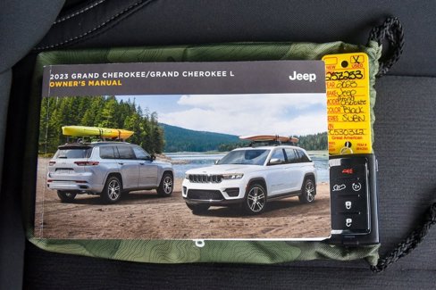 Certified 2023 Jeep Grand Cherokee Laredo w/ Luxury Tech Group I image 21