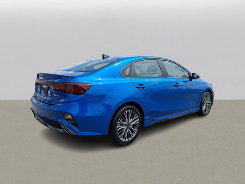 Used 2022 Kia Forte GT-Line image 11