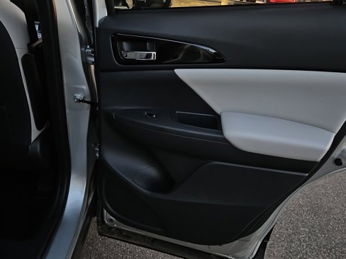 New 2025 Mitsubishi Eclipse Cross SEL image 20
