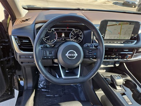 Used 2023 Nissan Rogue SL w/ SL Premium Package image 31