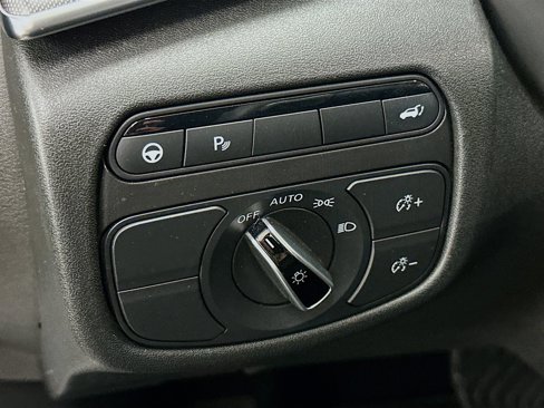 Used 2023 INFINITI QX50 Luxe image 17