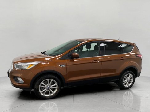 Used 2017 Ford Escape SE w/ SE Cold Weather Package image 8