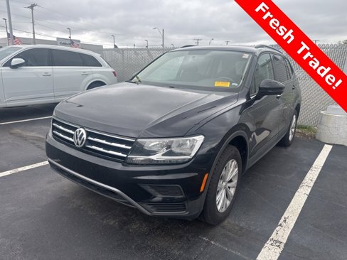 Used 2020 Volkswagen Tiguan S image 1