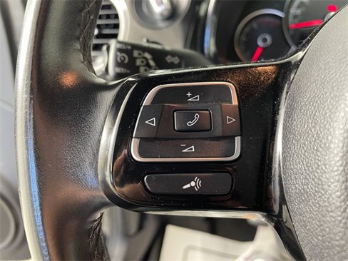 Used 2018 Volkswagen Beetle 2.0T S image 12