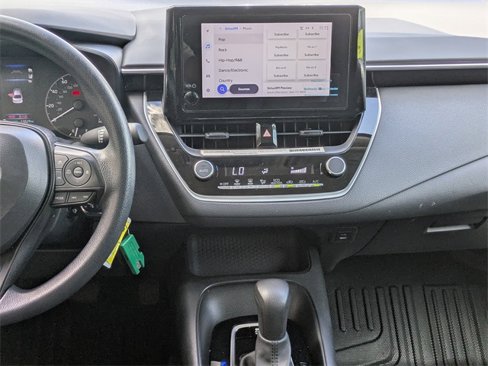 Used 2024 Toyota Corolla LE image 17