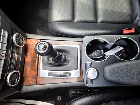 Used 2012 Mercedes-Benz C 250 Sport image 19
