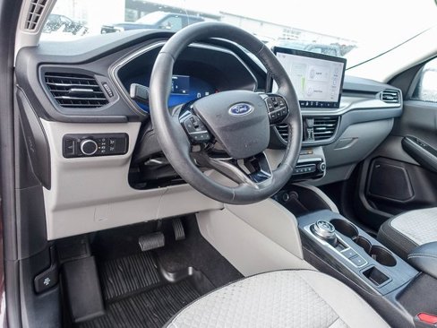 Used 2023 Ford Escape Active w/ Tech Pack #2 image 2