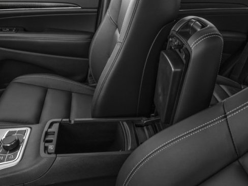 Used 2017 Jeep Grand Cherokee Limited image 18