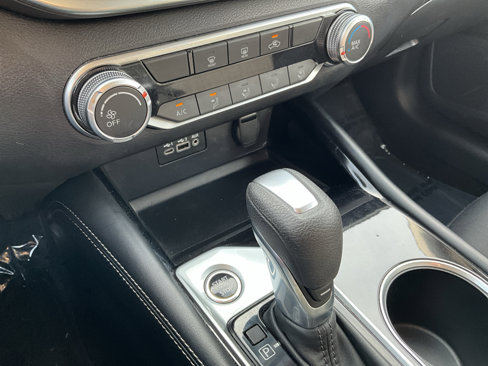 Used 2023 Nissan Altima 2.5 SV image 17