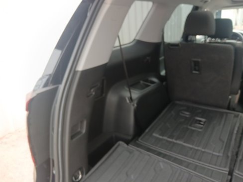 Used 2021 GMC Acadia AT4 w/ LPO, Floor Liner Package image 11